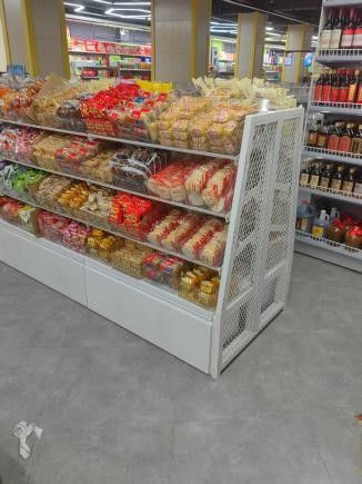 Snack shelves support customization